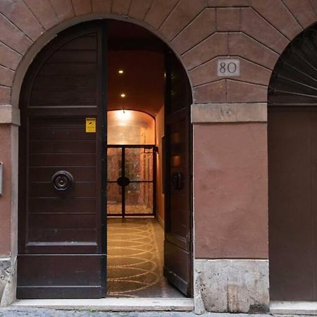 Unforgettable Split Level Jacuzzi Suite Navona - Top Collection روما المظهر الخارجي الصورة