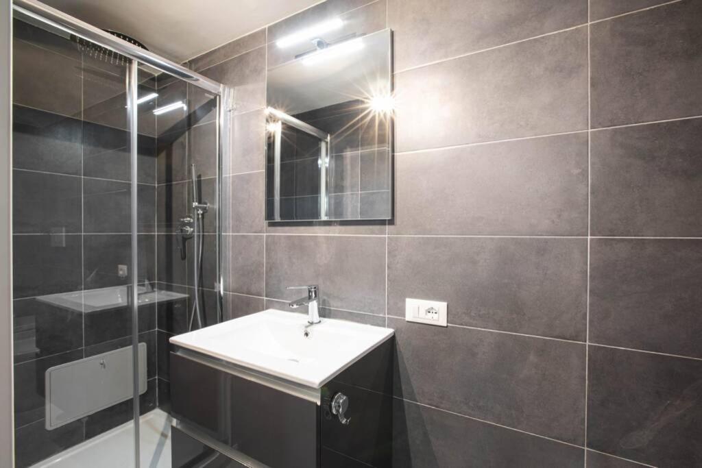 Unforgettable Split Level Jacuzzi Suite Navona - Top Collection روما المظهر الخارجي الصورة