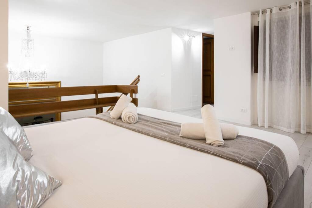 Unforgettable Split Level Jacuzzi Suite Navona - Top Collection روما المظهر الخارجي الصورة