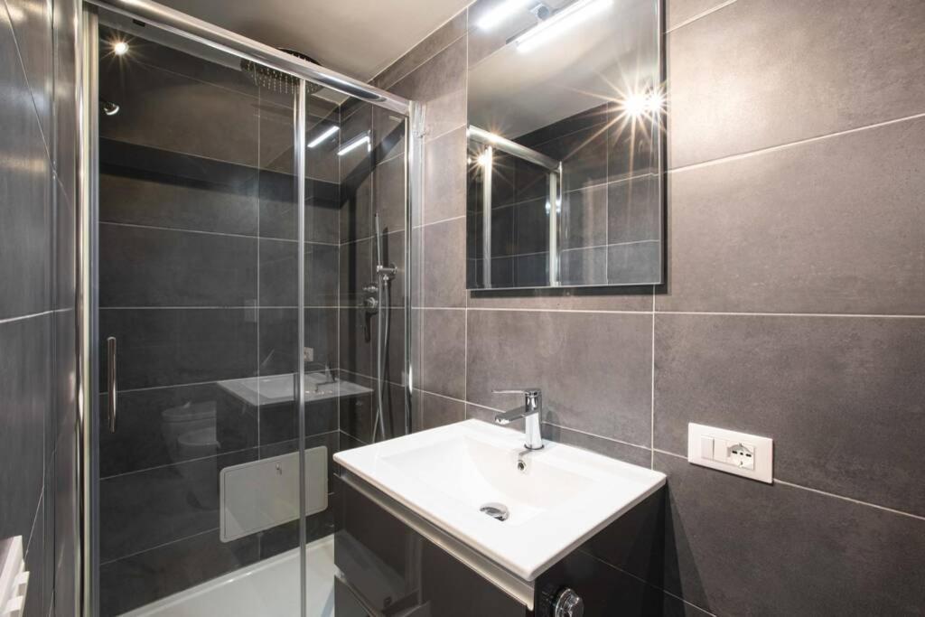 Unforgettable Split Level Jacuzzi Suite Navona - Top Collection روما المظهر الخارجي الصورة